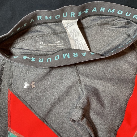 NWOT Under Armour 3 piece workout set- size large compression 7/8 length spandex - Picture 8 of 16